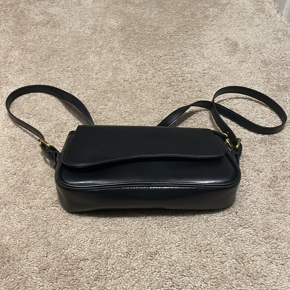 Crossbody Saddle Bag - Picture 8 of 11